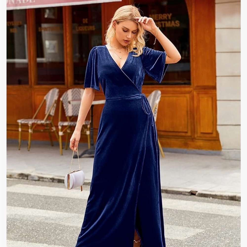 Chic Velvet Navy Maxi Dress